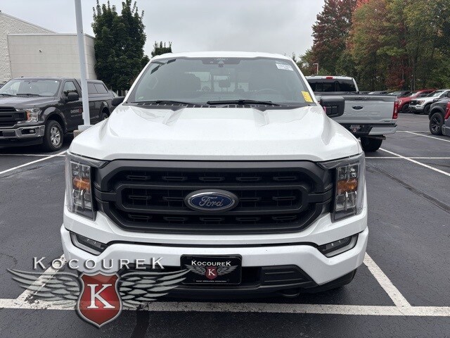 2022 Ford F-150 XLT photo 2