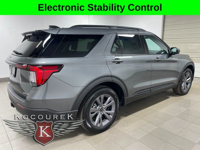2026 Ford Explorer Active - Photo 6