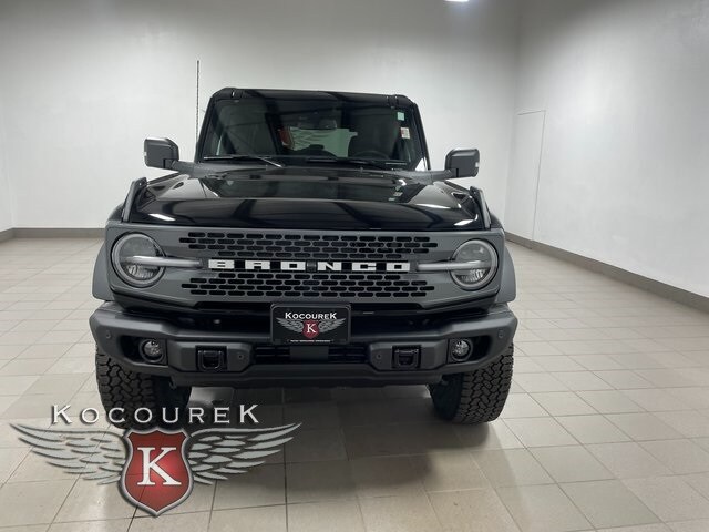 2025 Ford Bronco Badlands photo 2