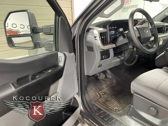 2026 Ford F-250 Super Duty XL - Photo 10