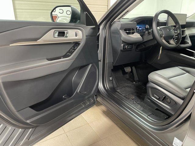 2026 Ford Explorer Active - Photo 10