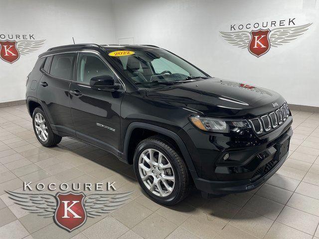 2022 Jeep Compass Latitude Lux 4X4's photo
