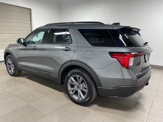 2026 Ford Explorer Active - Photo 4
