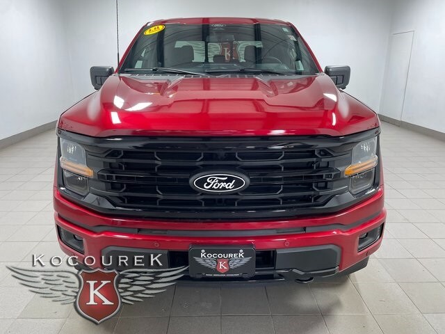 2025 Ford F-150 XLT photo 2