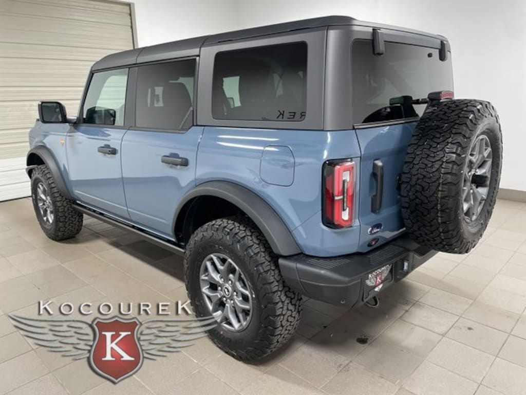 New 2025 Ford Bronco Badlands SUV