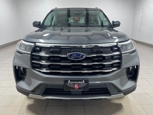 2026 Ford Explorer Active - Photo 2