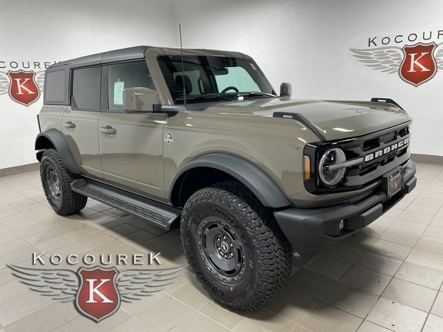 2025 Ford Bronco 4-Door Outer Banks's photo