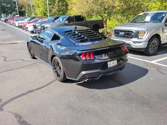 2024 Ford Mustang GT Premium photo 3