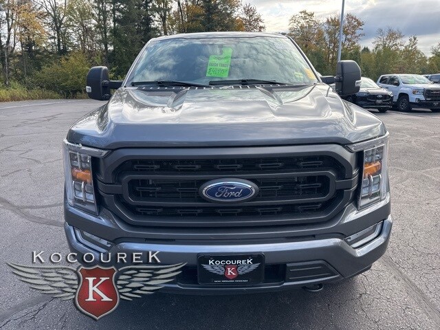 2023 Ford F-150 XLT photo 2