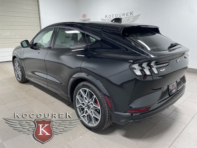 2025 Ford Mustang Mach-E GT photo 4