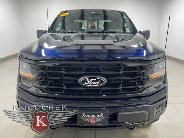 2025 Ford F-150 XLT photo 2