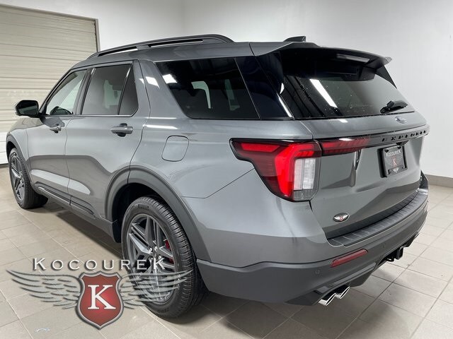 2026 Ford Explorer ST photo 4