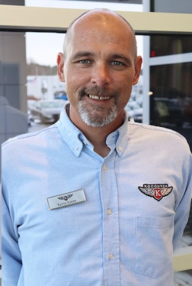 Staff member Kevin from ID_5be598