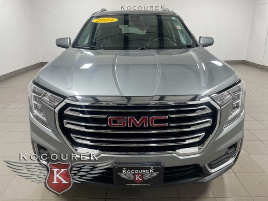Used 2023 GMC Terrain SLT SUV