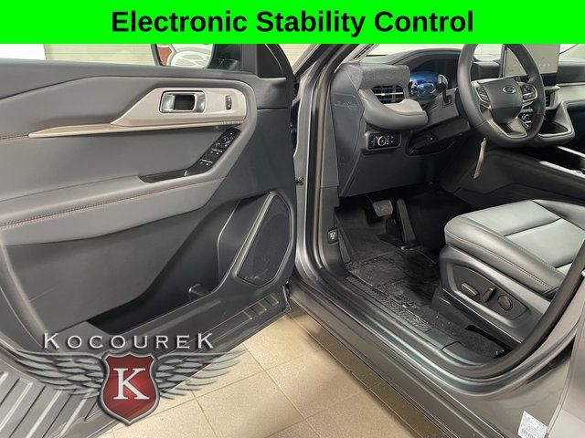 2026 Ford Explorer Active - Photo 10