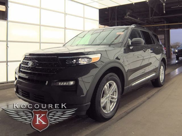 2023 Ford Explorer XLT 4WD's photo
