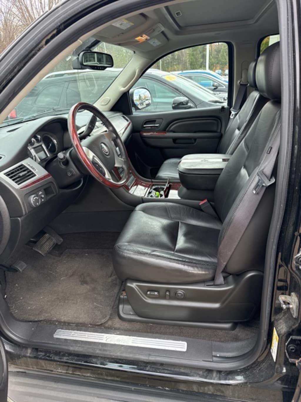 Used 2011 Cadillac Escalade EXT Luxury SUV