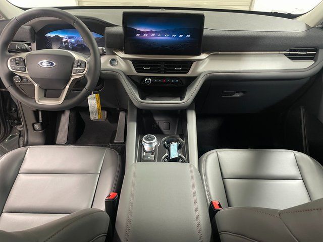 2026 Ford Explorer Active - Photo 13