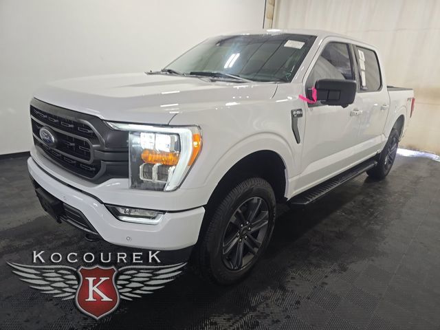 2023 Ford F-150 XLT 4x4 SuperCrew 145 in's photo
