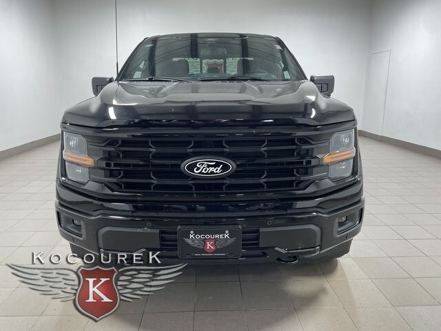 2025 Ford F-150 XLT photo 2