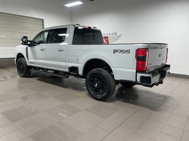 2025 Ford F-350 photo 4