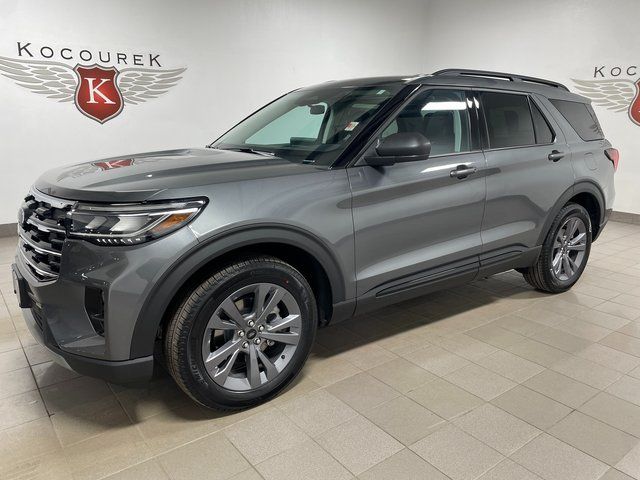 2026 Ford Explorer Active - Photo 3