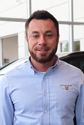 Staff member Mike from ID_746072