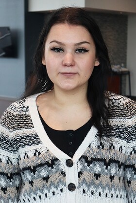 Staff member Jewell from ID_39b596