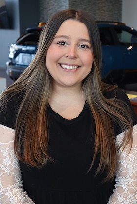 Staff member Riley from ID_39b596