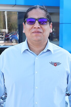 Staff member Luis from ID_23919a