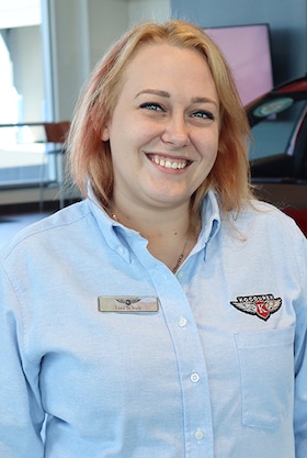 Staff member Elizabeth from ID_7e4786