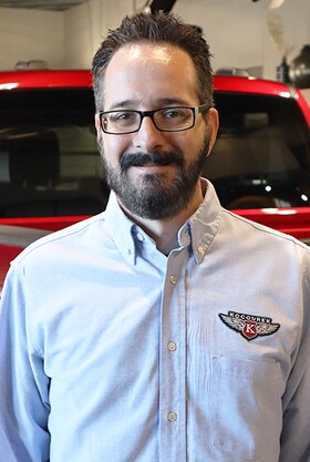 Staff member Bradley from ID_6b78e9