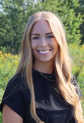 Staff member Alicia from ID_905ec0