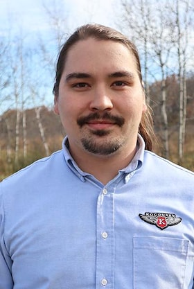 Staff member Dmitri from ID_905ec0