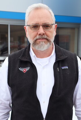 Staff member Dave  from ID_b64b55