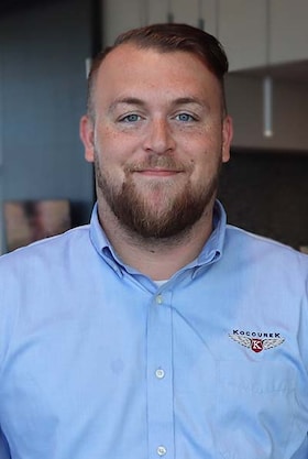 Staff member Austin from ID_09f1c9