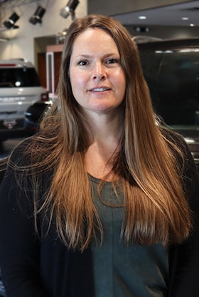 Staff member Rylie from ID_905ec0