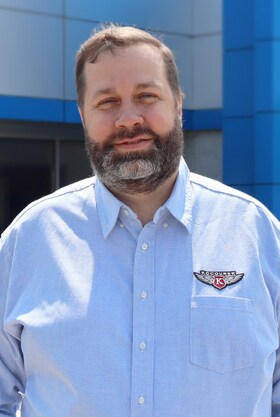 Staff member EHREN from 5e7ab92a8536
