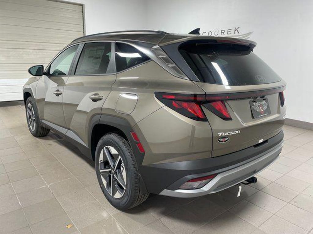 New 2026 Hyundai Tucson Hybrid SEL SUV