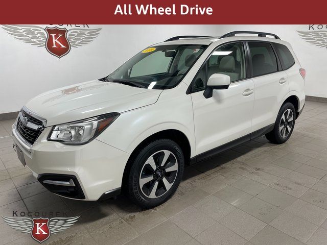 2018 Subaru Forester 2.5i Premium photo 3