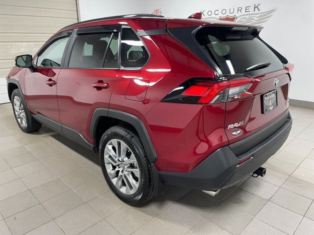 Used 2025 Toyota RAV4 XLE Premium SUV