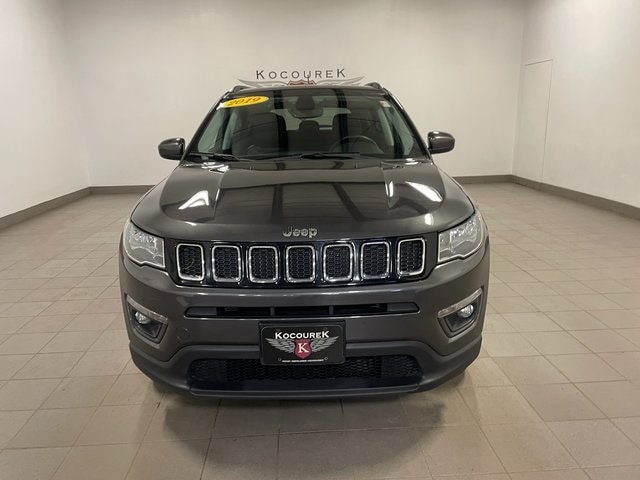 Used 2019 Jeep Compass Latitude with VIN 3C4NJDBB6KT697219 for sale in Wausau, WI