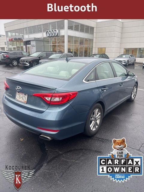 2016 Hyundai Sonata Base photo 2