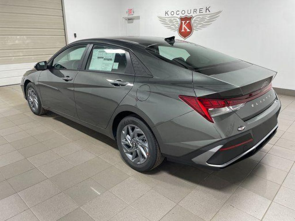 New 2026 Hyundai Elantra Hybrid Blue Sedan