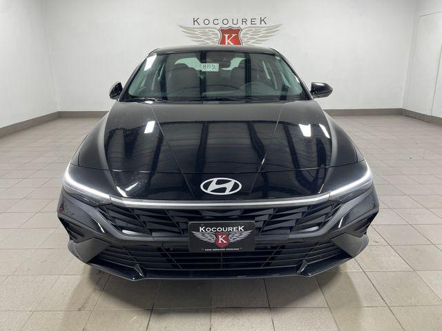 2025 Hyundai Elantra Hybrid Blue photo 2