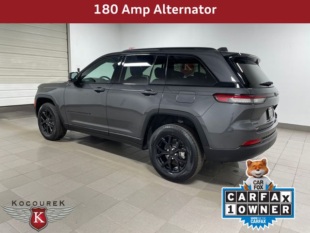 2025 Jeep Grand Cherokee Altitude photo 4