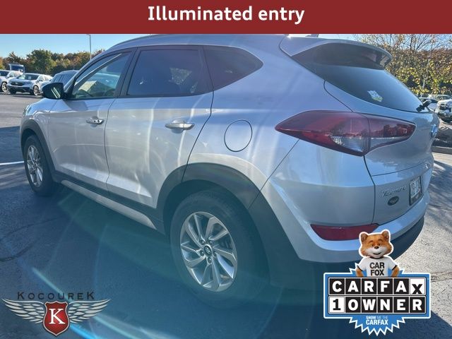 2017 Hyundai Tucson SE Plus photo 3