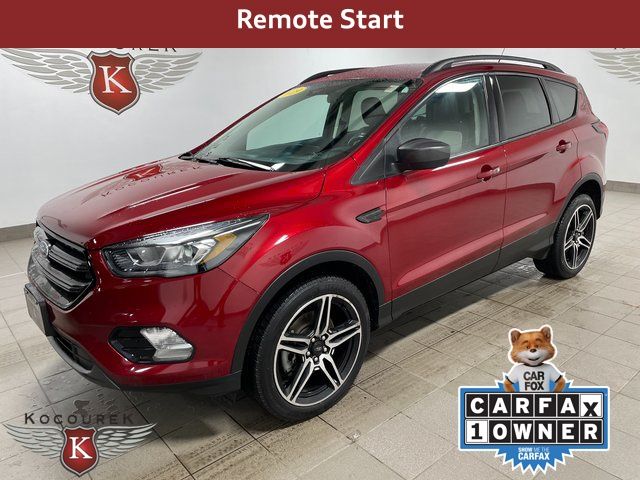 2019 Ford Escape SEL photo 3