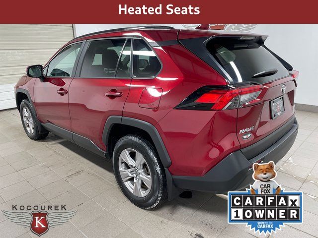 2023 Toyota RAV4 XLE photo 4