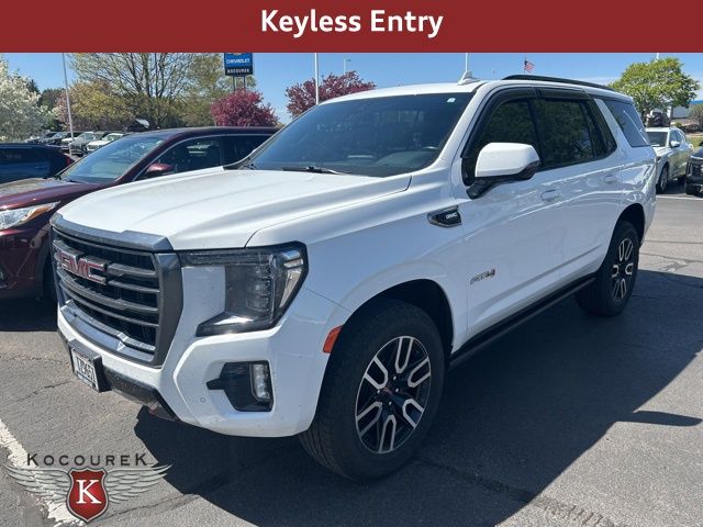 2022 GMC Yukon 4WD AT4's photo